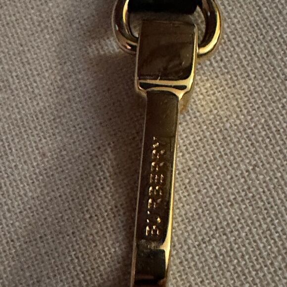 Burberry Beige E-Canvas Monogram Stripe AirPods Pro Case - authentic - Picture 5 of 16